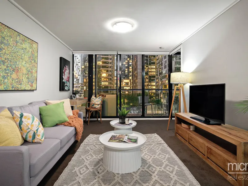 Superbly Spacious in the Heart of the City