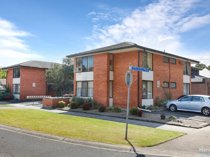 Enjoy A Short Walk To Fairfield Train Station & Shopping. 