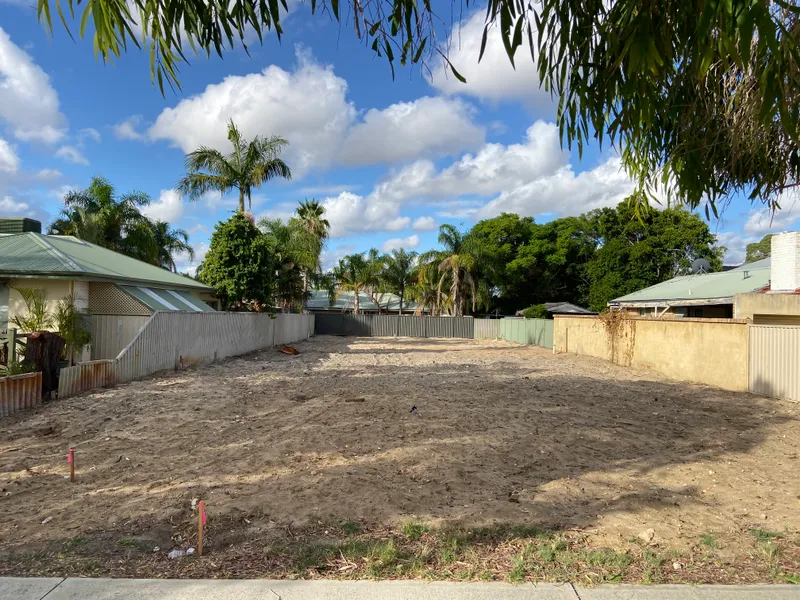 MARCO PAPALIA DOES IT AGAIN .. UNDER OFFER IN 18 DAYS!!! FOR INCREDIBLE RESULTS YOU KNOW WHO TO CALL!!
