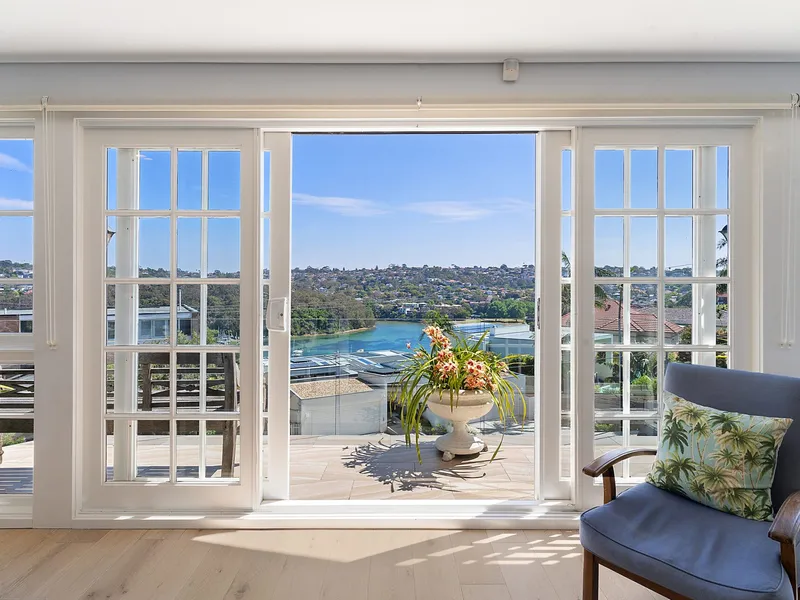 Luxurious Residence with Stunning Harbour Views