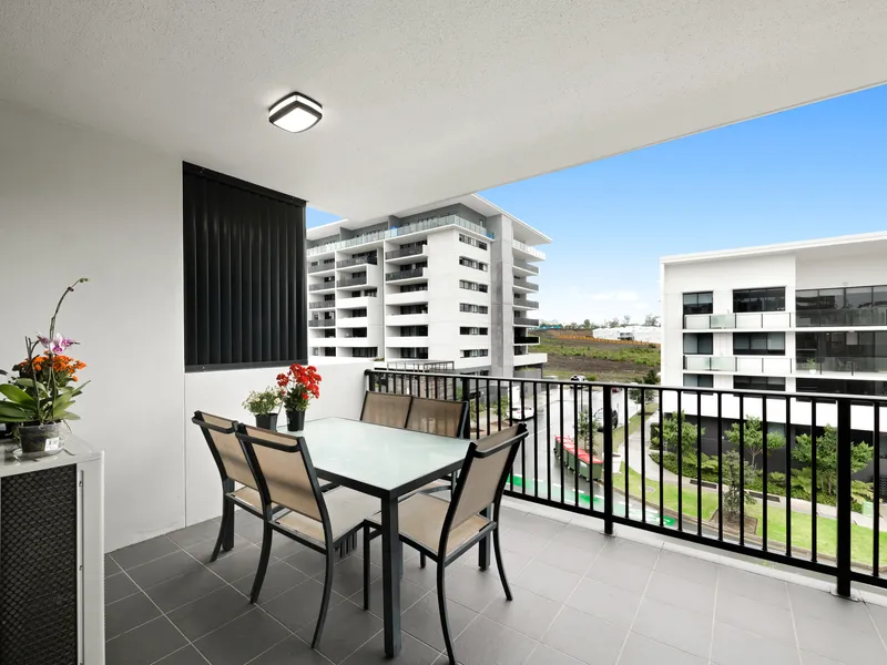 Downsize Without Compromise - Comfortable & Convenient Location!