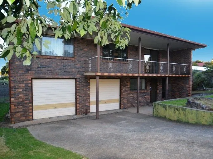 HIGHSET FAMILY HOME CLOSE TO EVERYTHING 