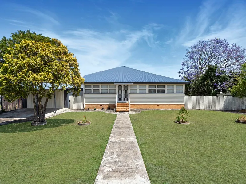 4 Bedrooms + Huge Study on Quarter Acre Calling For a New Family