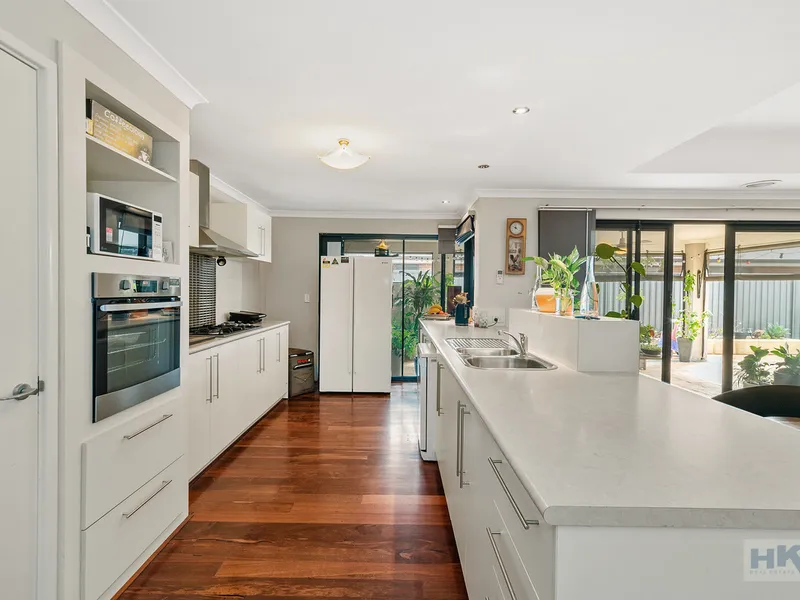 BIG family home on a 655m2 block........