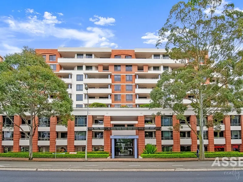 Spacious and Stylish Modern 2-Bedroom Apartment with Sweeping Views in the Heart of Hornsby