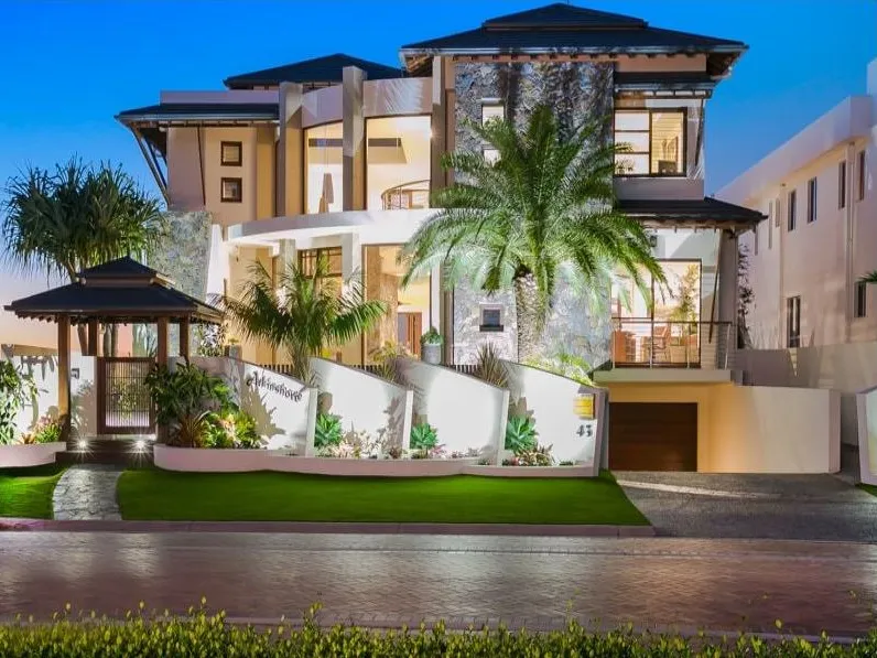 THE MOST PRESTIGIOUS LOCATION ON SOVEREIGN ISLANDS
