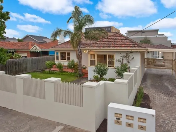 1/6 Lake Avenue Pascoe Vale