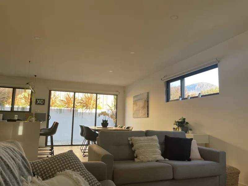 Elegant and modern townhouse in the tranquil surrounds of Tanner's Row