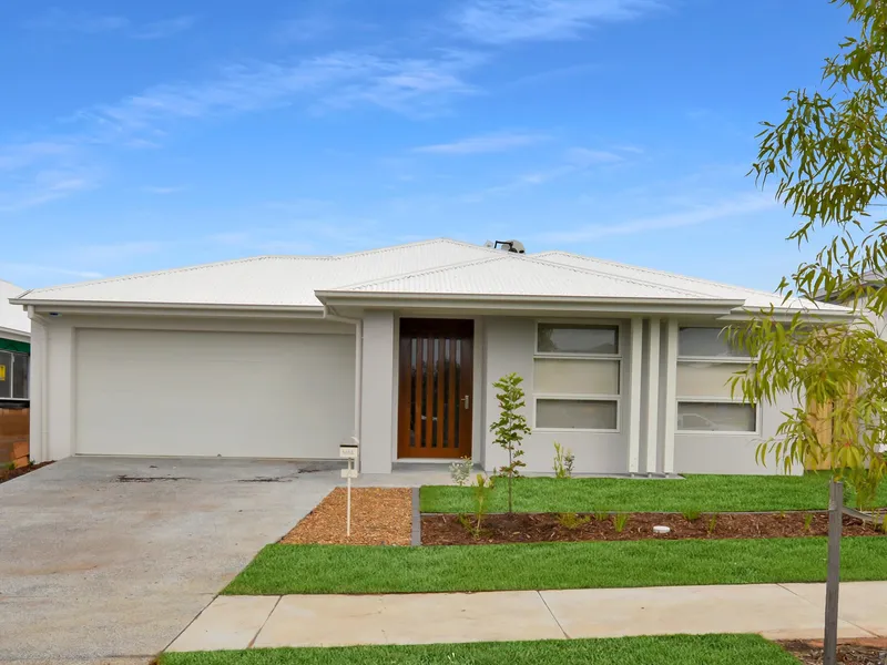 A Beautiful Home in Everleigh, Greenbank