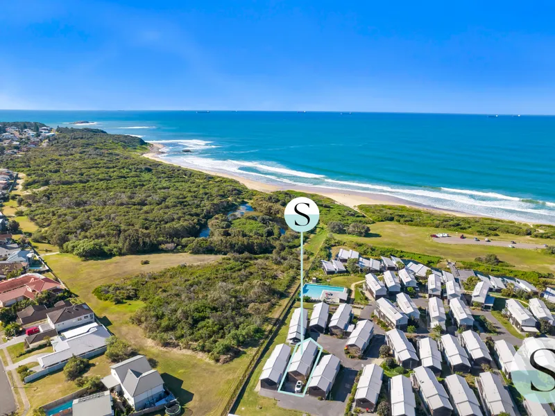 Reside here or holiday here, resort style by the beach, beautifully appointed & nothing like you’ve seen before, this home is loved up & lovely!