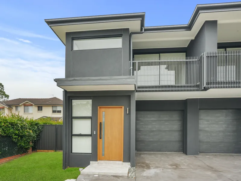 Century 21 The Paramount Group