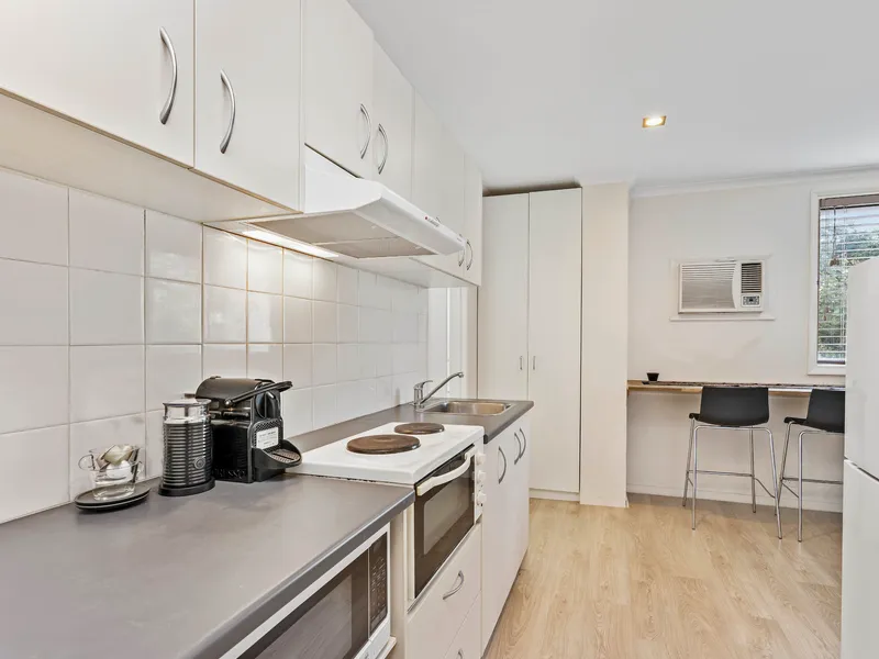 Furnished Studio Apartment In The Heart Of Manly