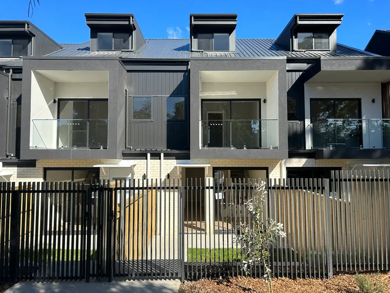 Brand New 3 Bedroom 3 Bathroom Town House