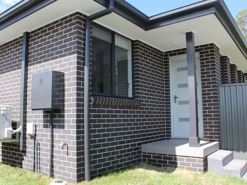 Corner block with separate entrance