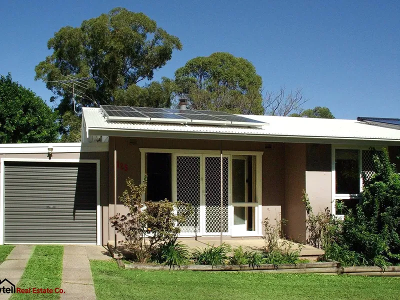 Attention developers, investors, first home buyers or anyone chasing a large block.