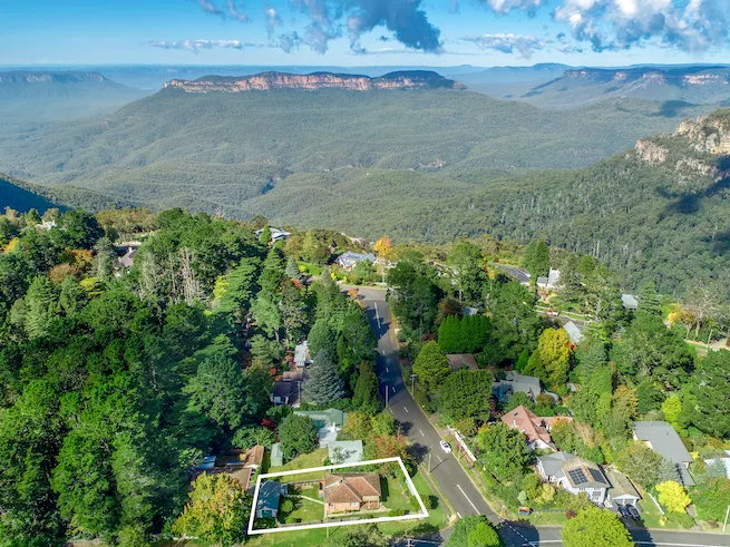 Charming cottage on The Mall
