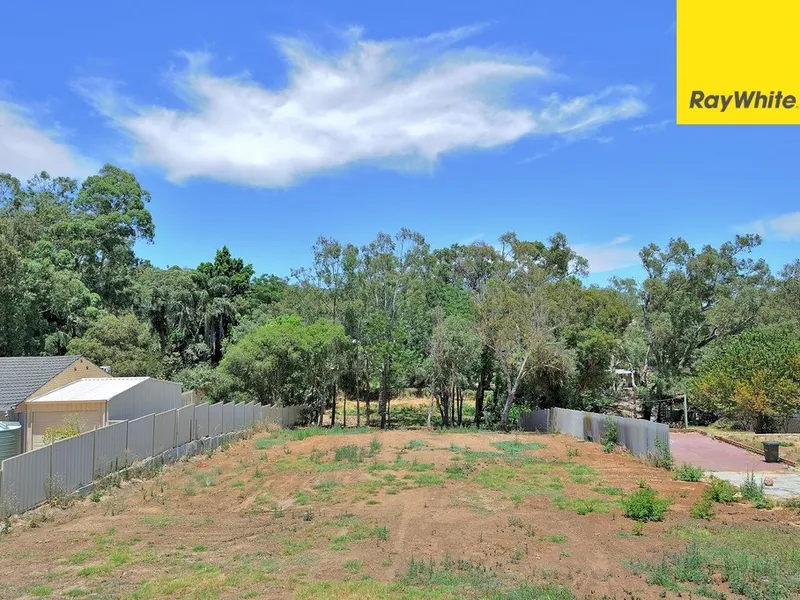 HUGE 1722 SQM BLOCK WITH WIDE FRONTAGE