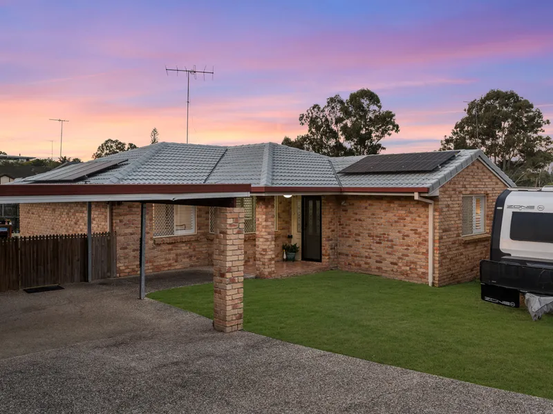 Sensational Three-Bedroom Lowset, Metres From Parklands