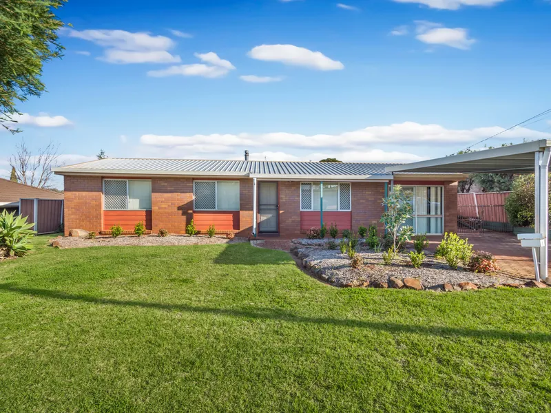 Family Friendly in a Parkland Position