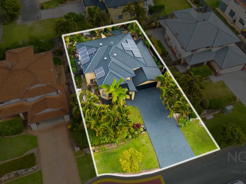 A Centenary Classic (274m2 Under Roof)