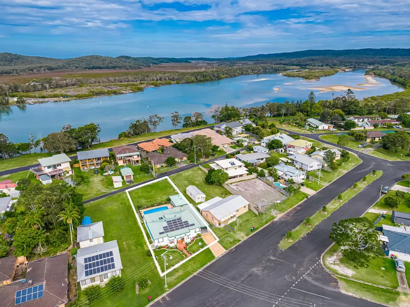 Immaculate Family or Holiday Home In Prime Location