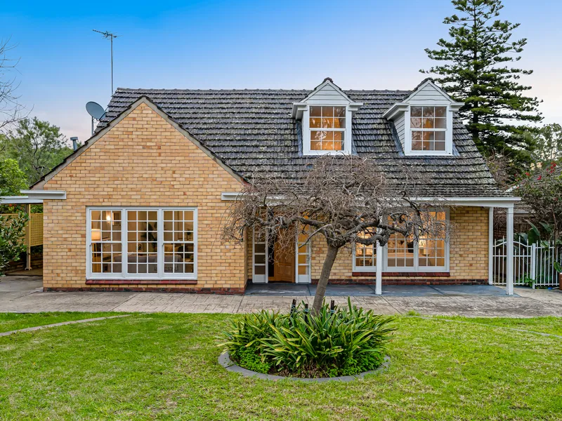 Updated Charm & Excellent Space to Redesign or Re-imagine Sings In The Leafy East