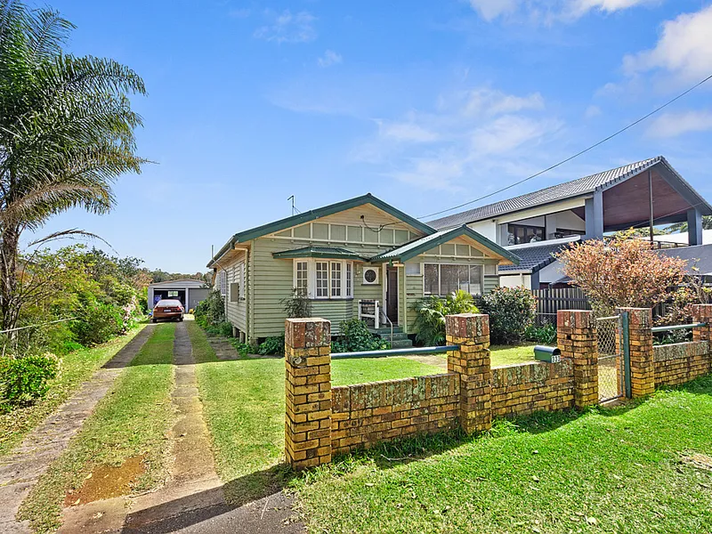 Expansive waterfront block with endless potential