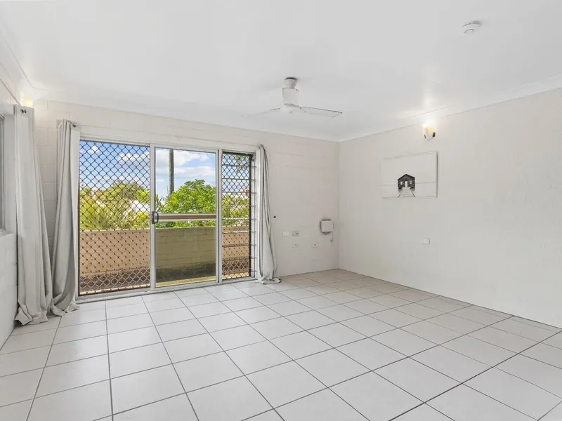 TOP FLOOR INNER CITY UNIT