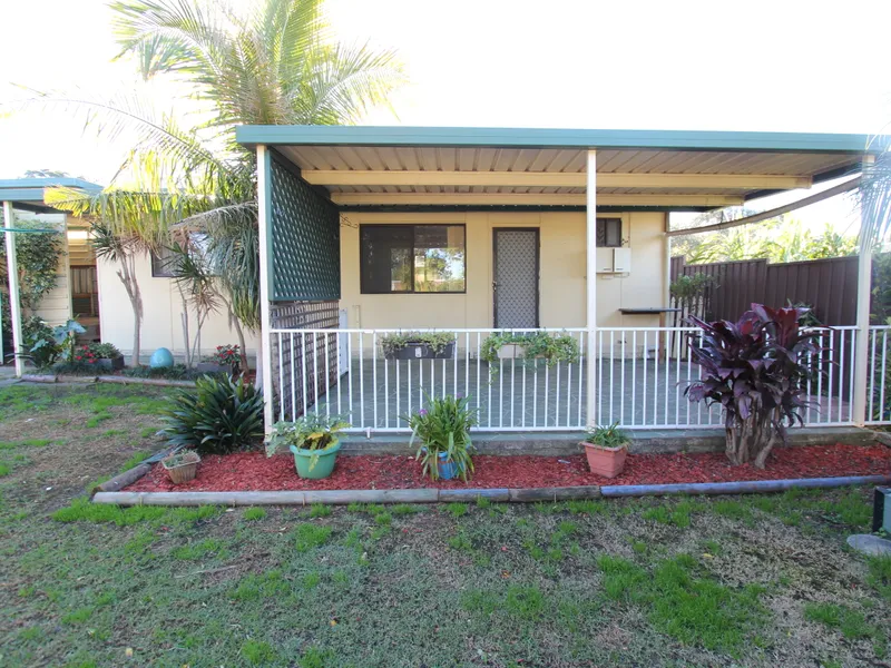 CLOSE TO SCHOOLS & TRANSPORT