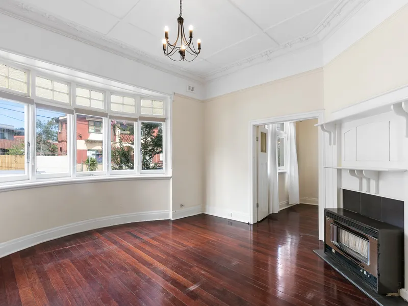 2 bedroom art deco apartment