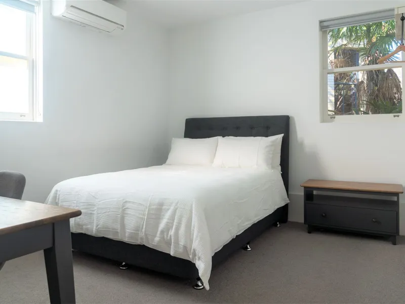 Private Room Walk to North Sydney Station and Greenwood Plaza in 8 Min