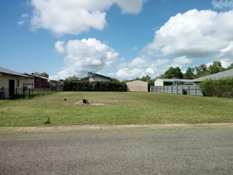 Land for sale, Forrest Beach N.Q.