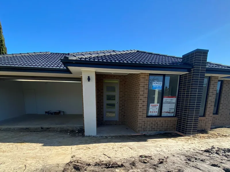 FIVE BEDROOM HOUSE