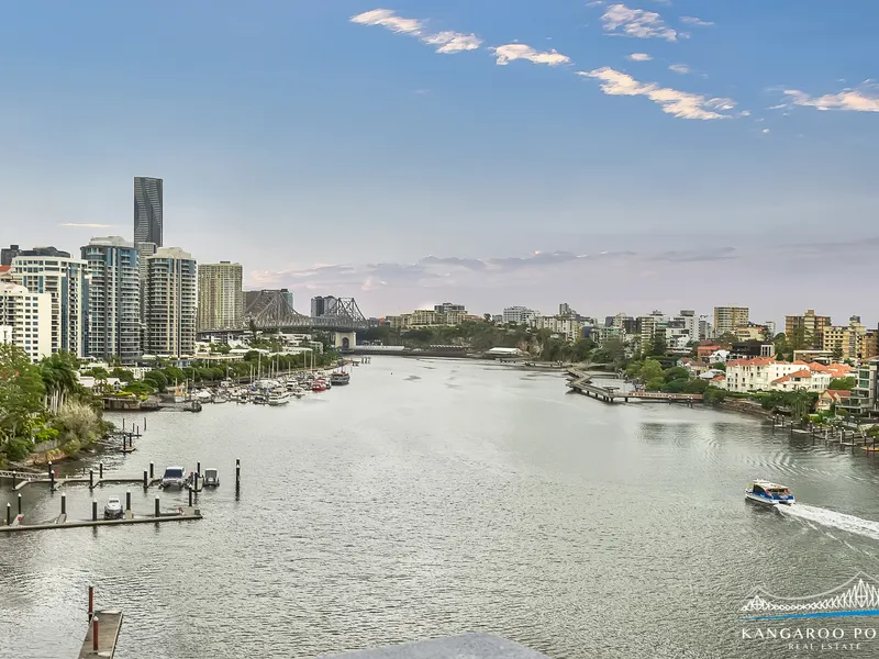 High Floor North-East Waterfront In Mon Reve