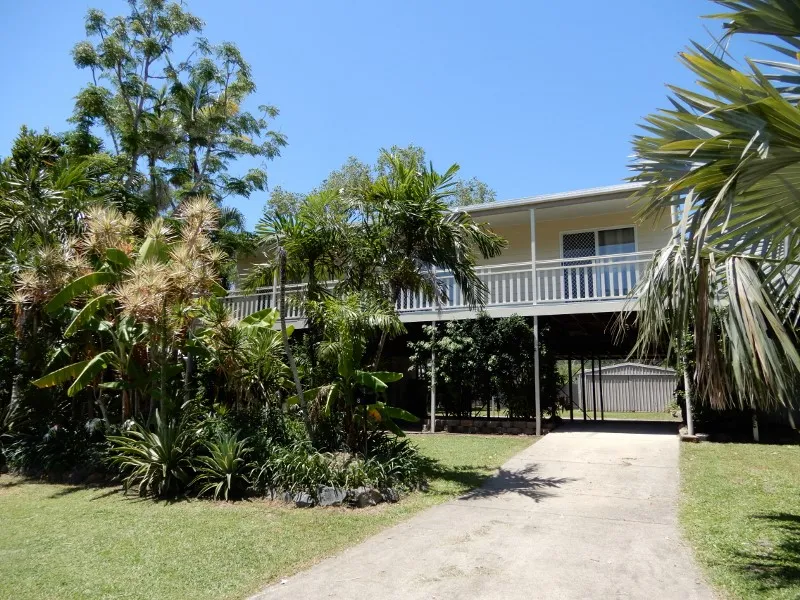 Large 3 Bedroom Family Home...Huge Flat Yard!