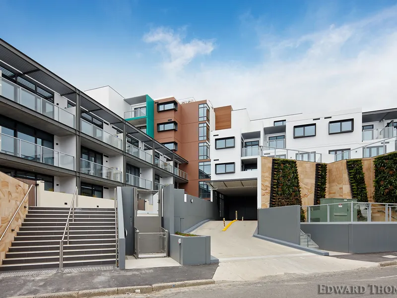 MODERN TWO BEDROOM APARTMENT