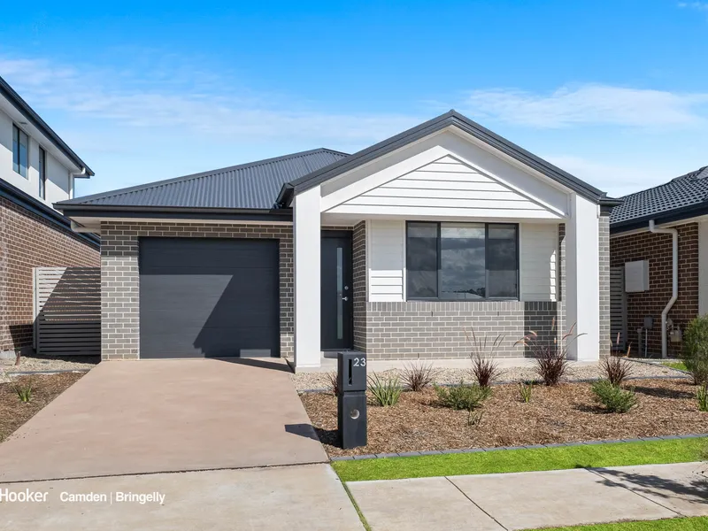 BRAND NEW - BIG BACKYARD!