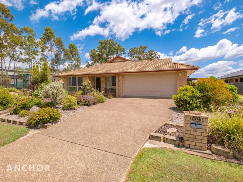 Find your Zen in this Quiet Cul-de-sac Home