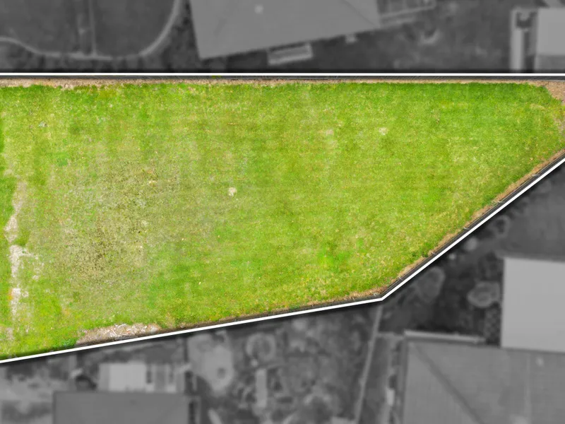 Titled land ready to build on!!