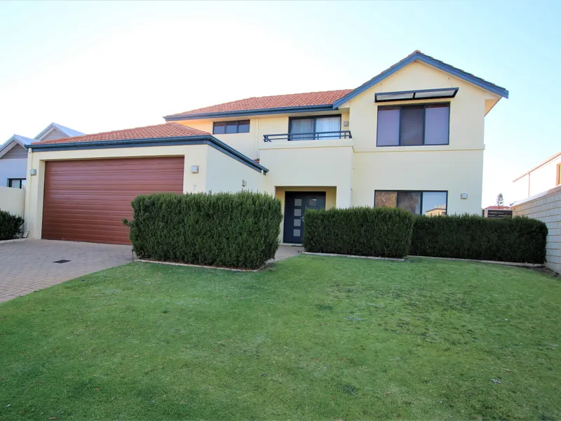 OH WHAT A HOLIDAY FEELING!