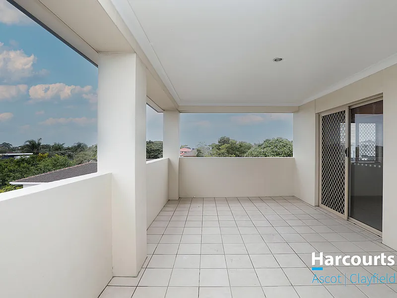 Spacious Two Bedroom Apartment