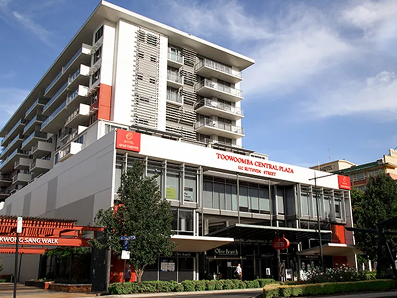 Spacious Sub-Penthouse - invest with a rental guarantee