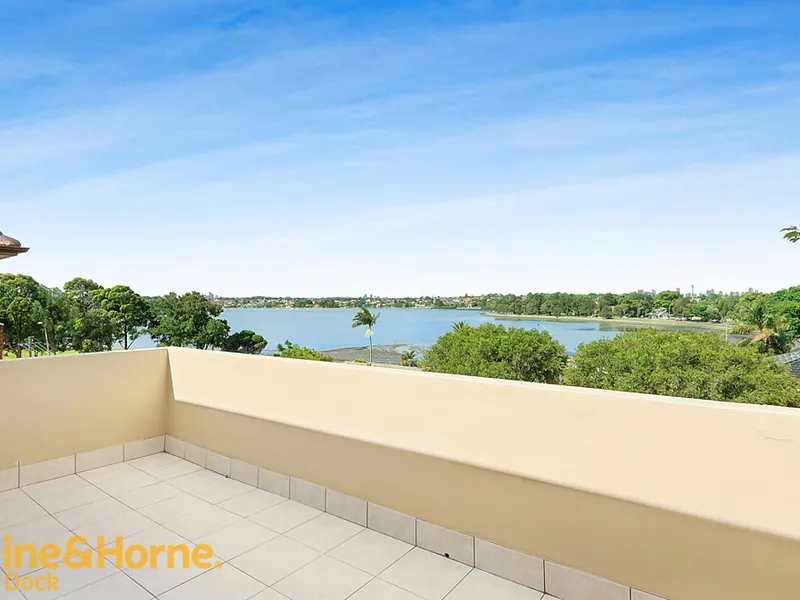 TWO BEDROOM APARTMENT  - WATERVIEWS