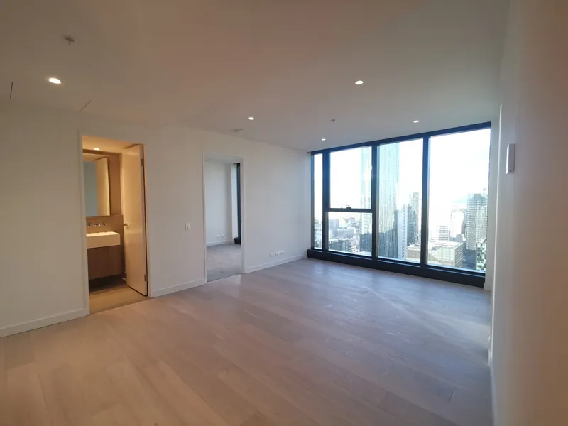 Luxury 2 Bedrooms Apartment with City View