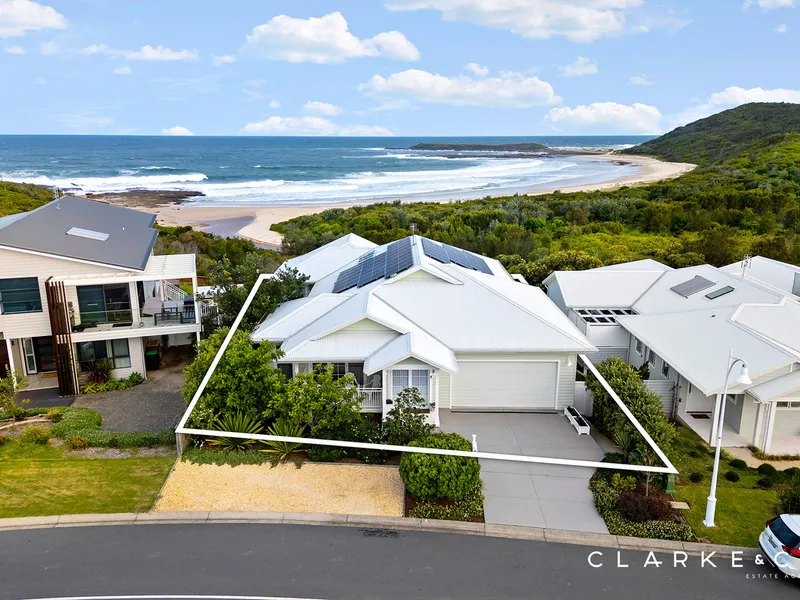 UNRIVALLED VIEWS WITH A LUXURY HOME TO MATCH!