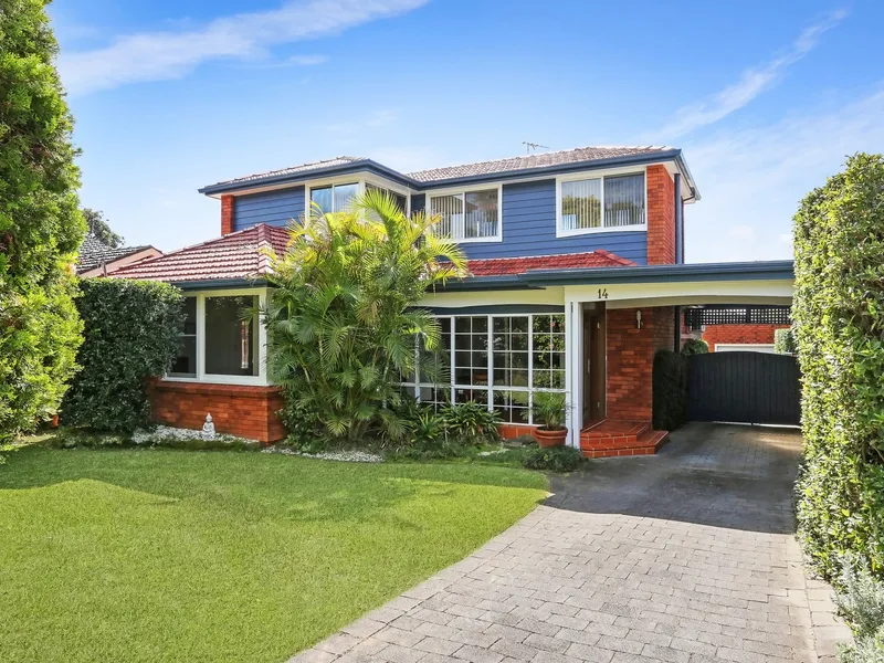 Light filled home in enviable cul-de-sac location