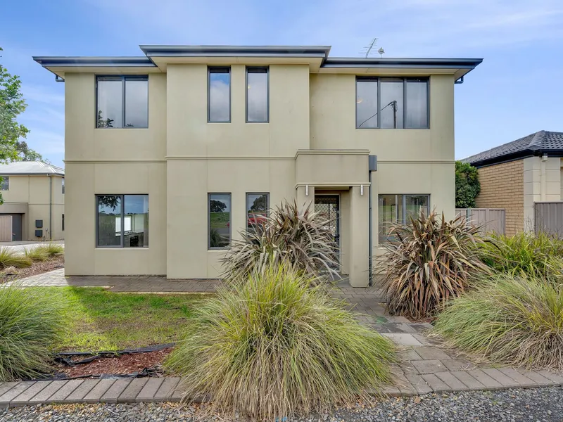 Ideal 3-Bedroom Family Home for First Home Buyers or Investors.