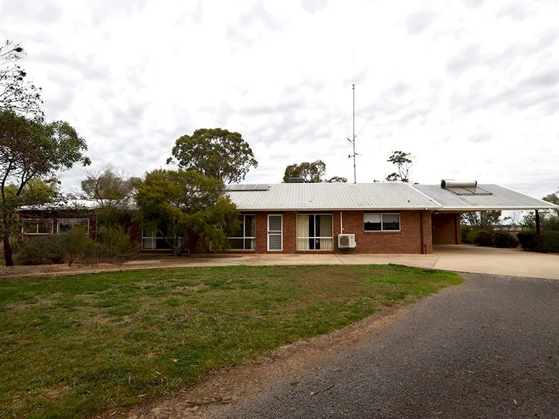 Large Rural Home + Solar