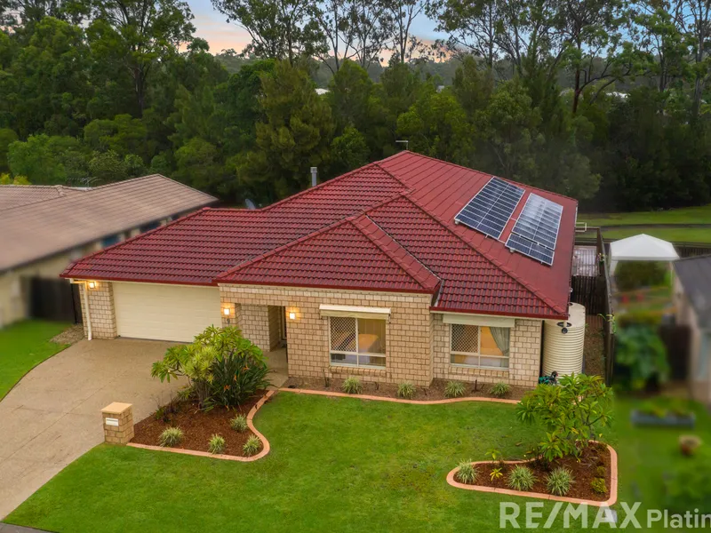 The Grandview - Expansive Metricon Home with Acreage Setting & Everything at your Fingertips