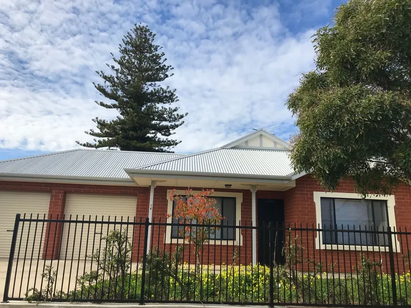 Good location, close to city only 7.7km